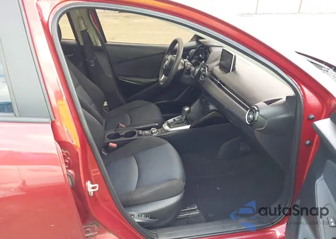 2017 Toyota Yaris Ia z USA, uszkodzony, nr VIN 3MYDLBYVXHY170485